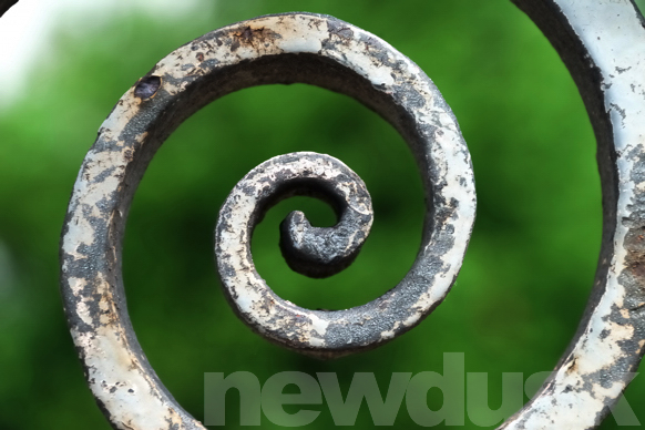 green swirl